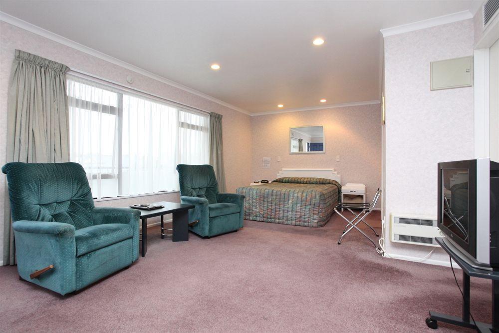 Shadzz Motel Palmerston North Exterior photo