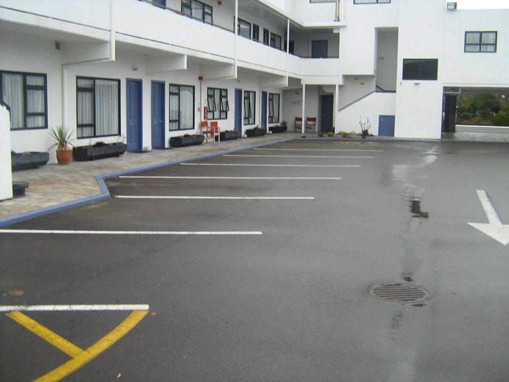 Shadzz Motel Palmerston North Exterior photo