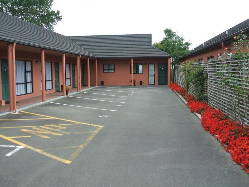 Shadzz Motel Palmerston North Exterior photo