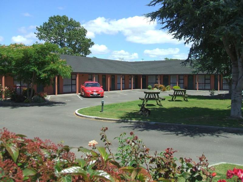 Shadzz Motel Palmerston North Exterior photo
