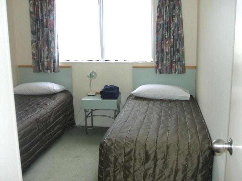 Shadzz Motel Palmerston North Exterior photo