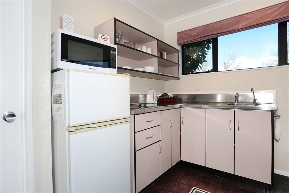 Shadzz Motel Palmerston North Exterior photo